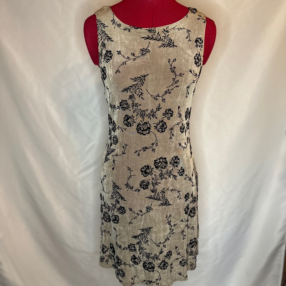 Floral Black and Cream Sleeveless Dress 80’s